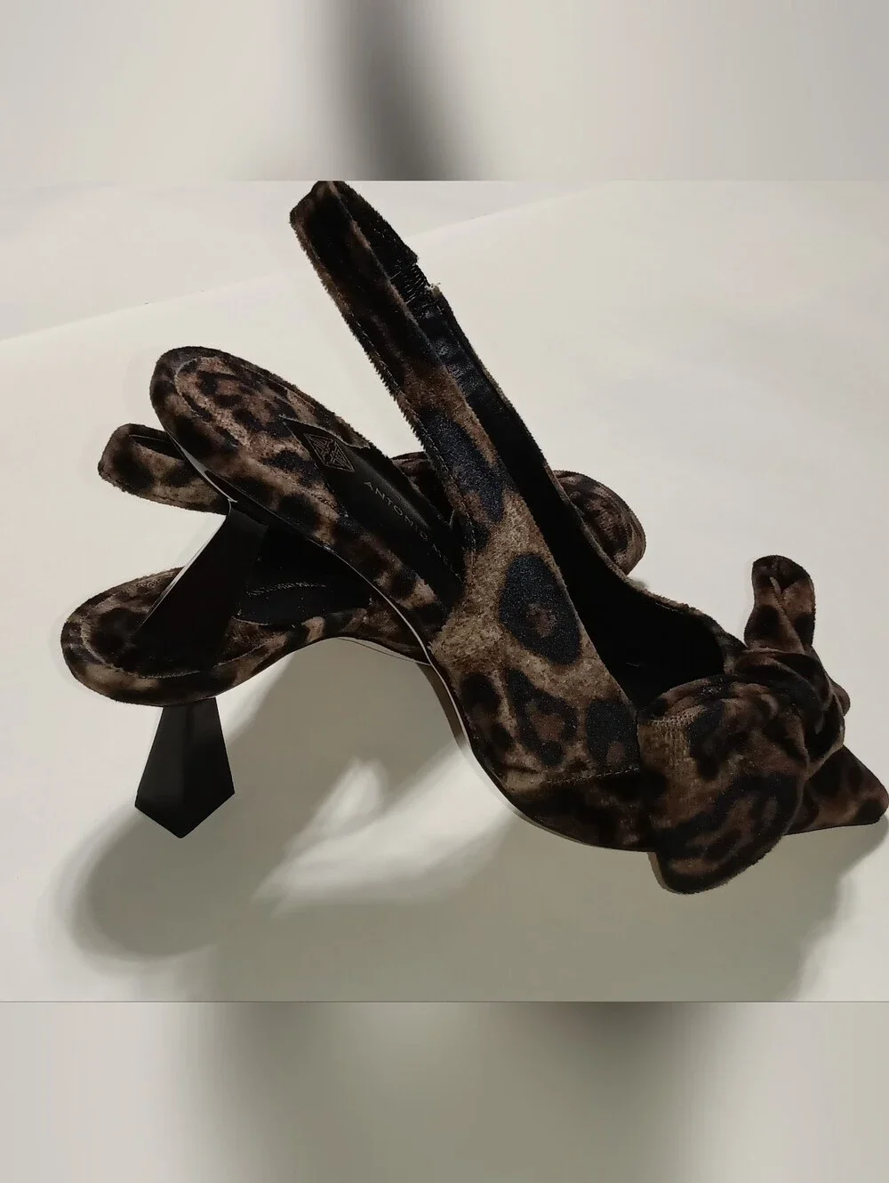 Antonio Melani Lenore Leopard Print Velvet Bow Slingback Pumps Size 7.5